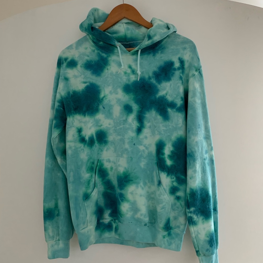 Green tie dye hoodie